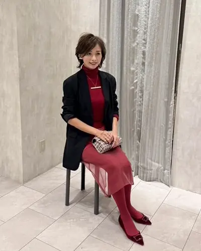 “赤”コーデで《ソワレ　ドゥ　エクラ》の画像_2