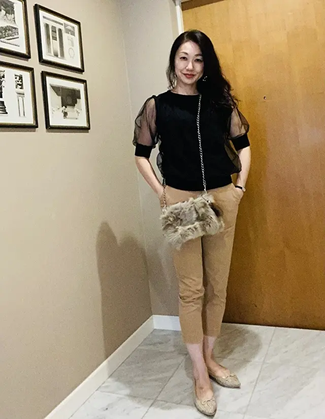 秋っぽくモフモフのバックコーデ