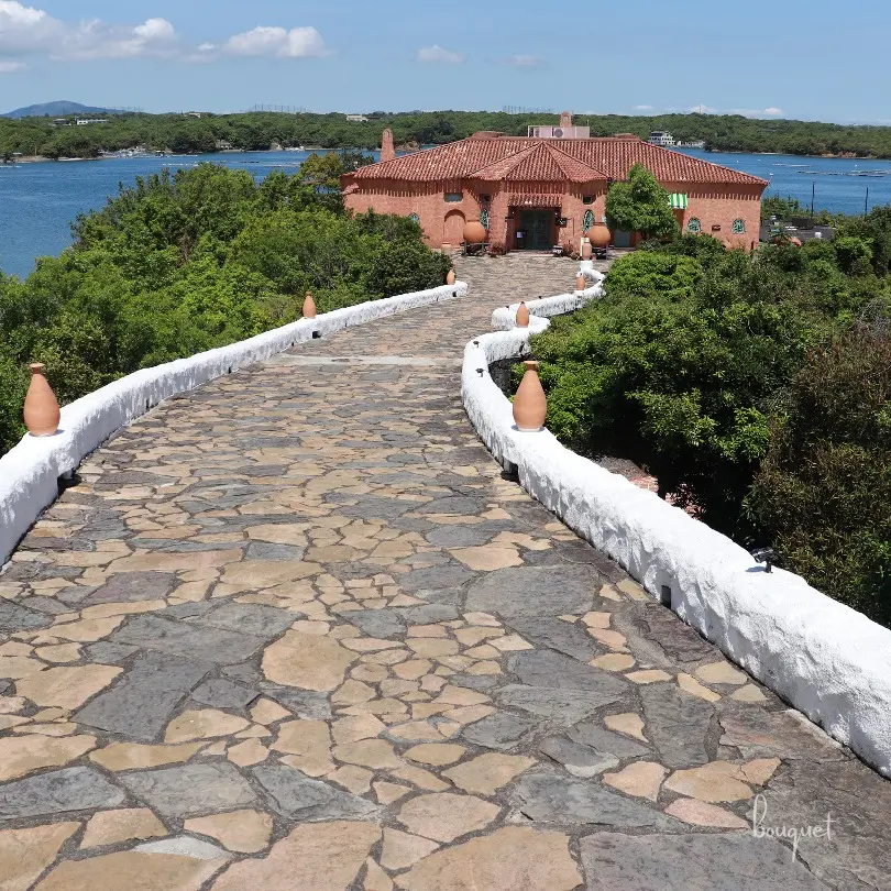 リアスバイゴゴチャ