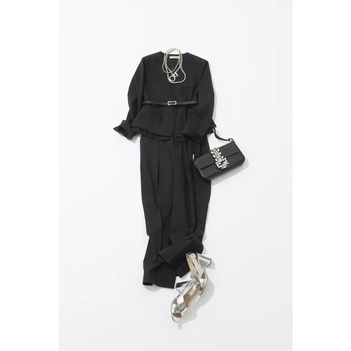 MOGA×スタイリスト戸野塚かおるさんコラボ　セットアップ　ブラックコーデ