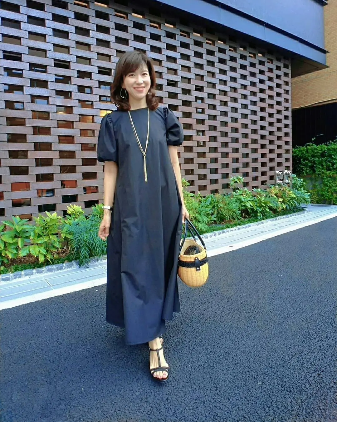 自分に似合う、お気に入り♪と思える黒ワンピースはバルーンスリーブワンピースでした