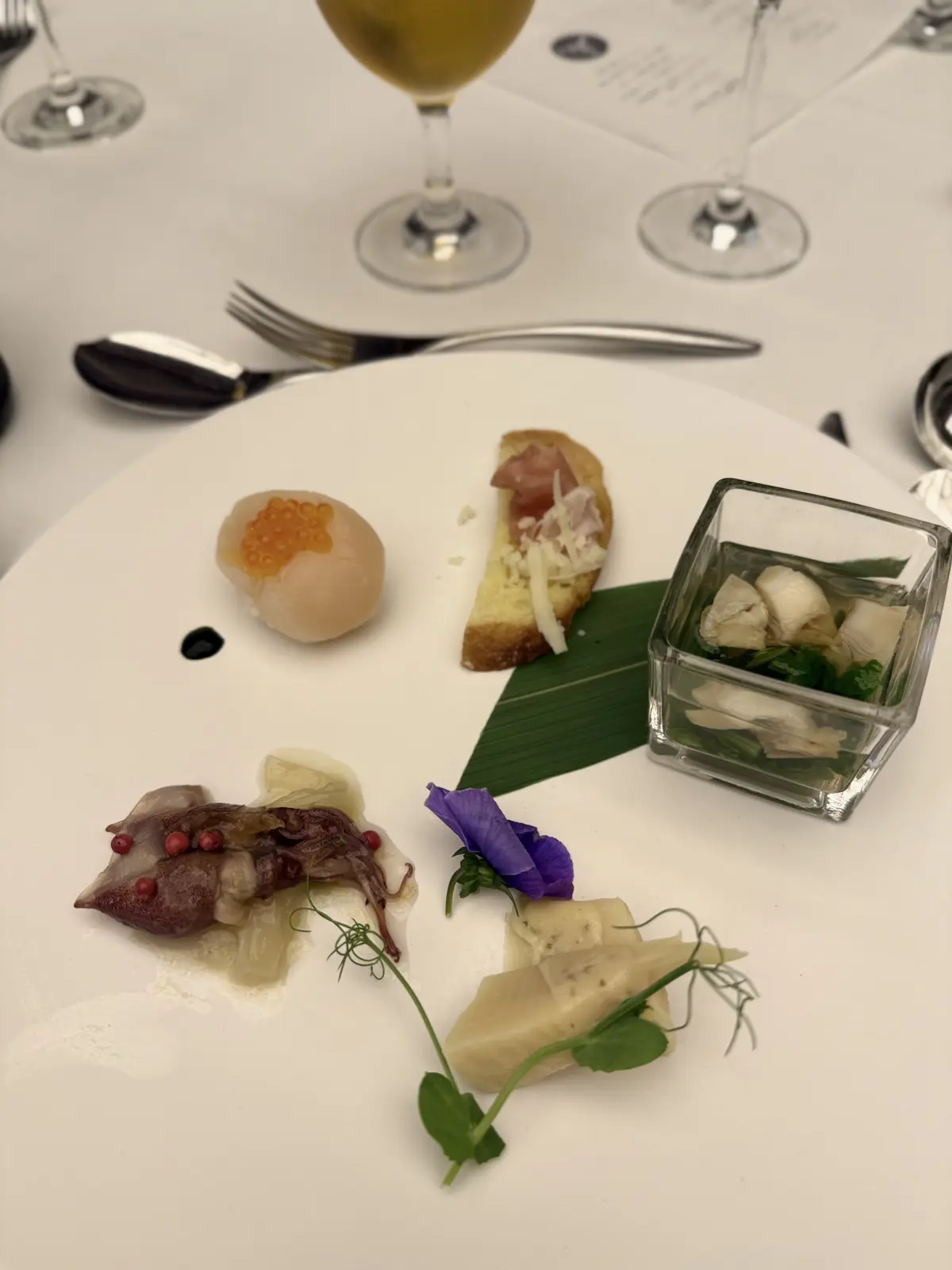 大阪迎賓館でいただいた和フレンチの前菜プレート