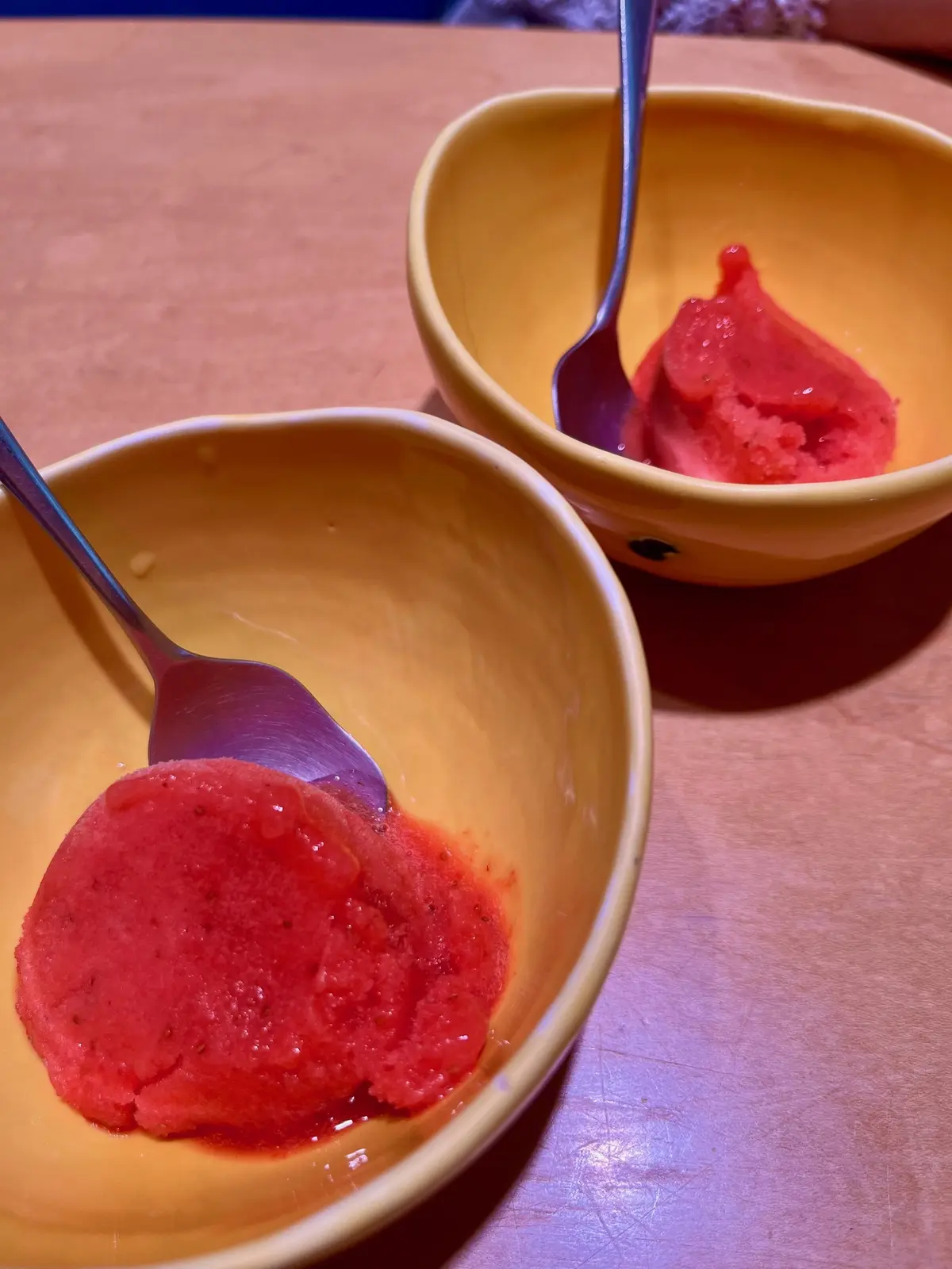 苺のソルベが最後に。いちごそのままのジューシーさ。絶品でした。