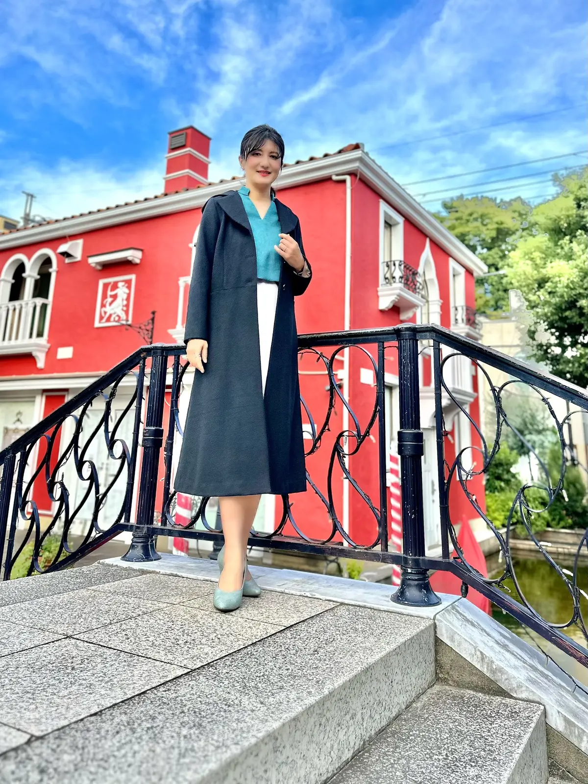 年末年始は「きれい色」のワンピースが出番の画像_3