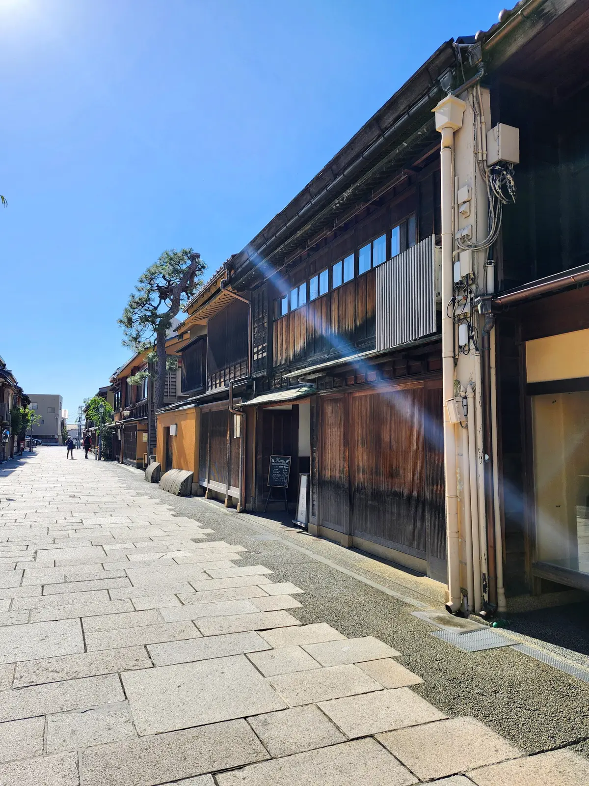 女子旅、金沢、金沢旅行、秋の金沢、40代ファッション、旅コーデ、加賀料理、21世紀美術館、御朱印　神社、金沢カフェ、茶屋街、三井ガーデンホテル金沢