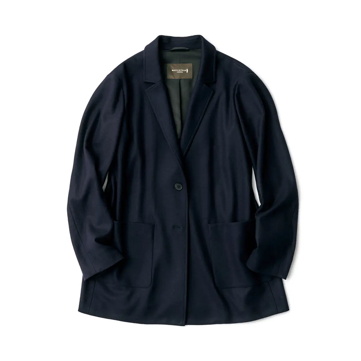 マルチな活躍が見込める 端正なテーラード