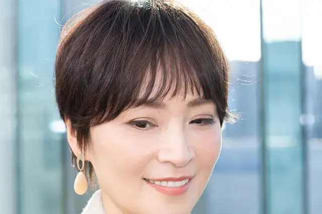 前髪ありのすっきり「こなれハンサムショート」