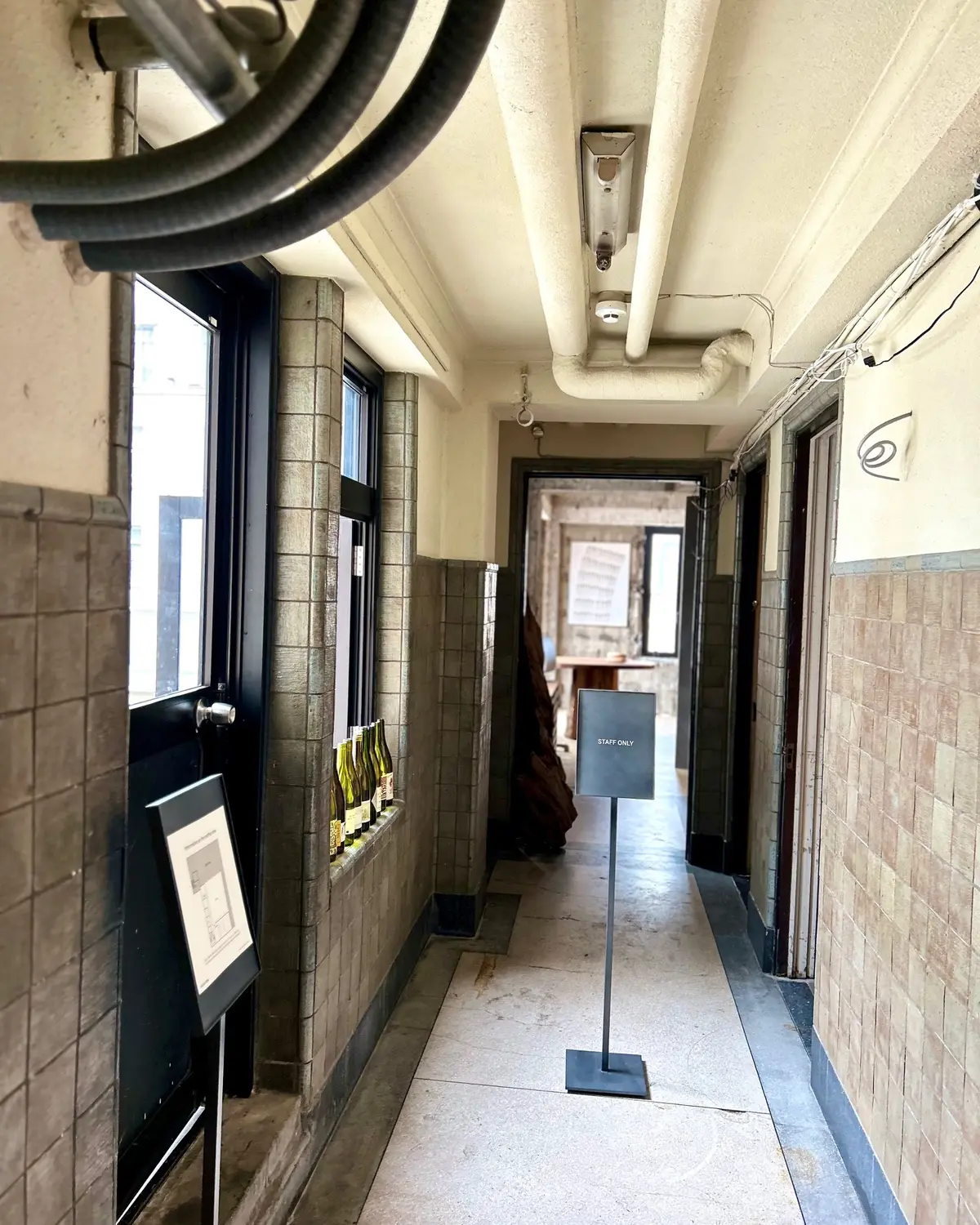 神戸らしいレトロなビルでアートに包まれたの画像_4