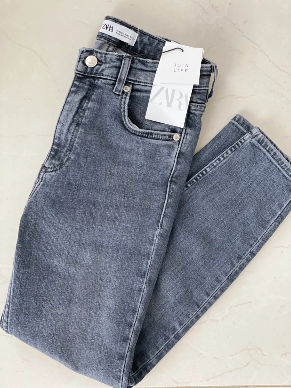 オールシーズン着たくなる服の画像_2