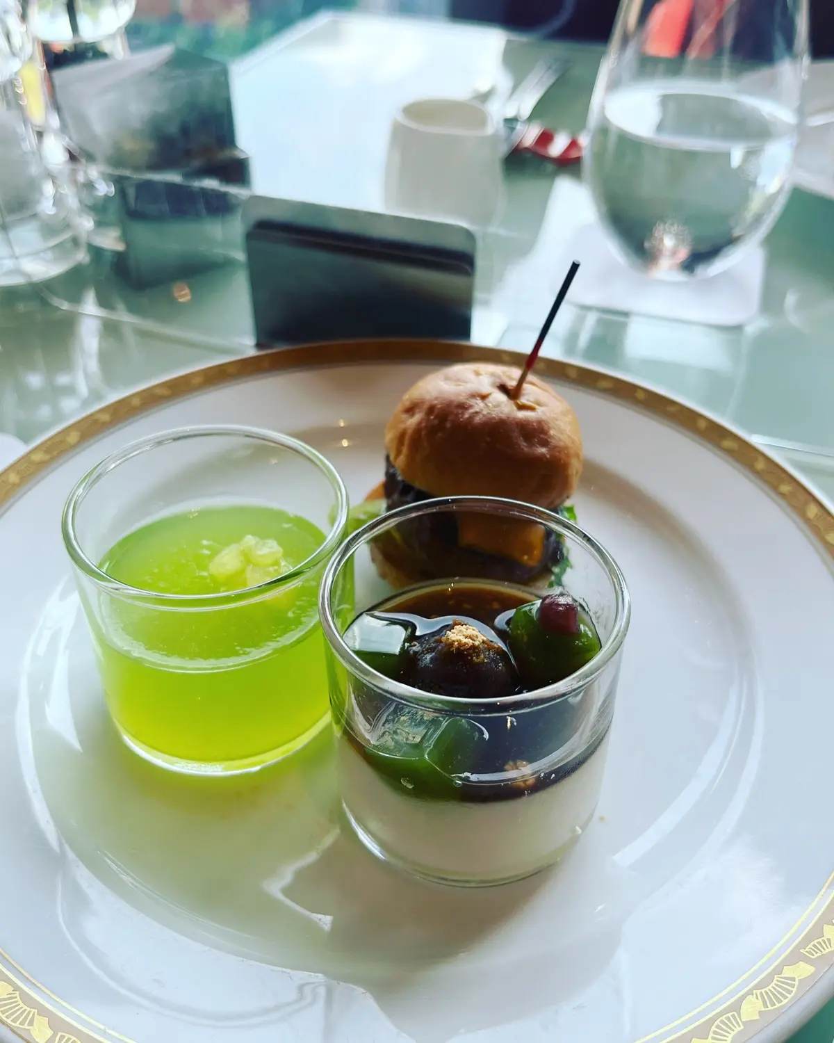 メロンゼリーきれいな色！新edoくず餅ゼリーには抹茶寒天も