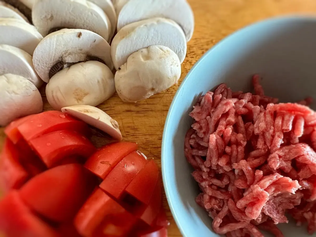 OurAge×Webエクラ　マッシュルームとミートボールのカレーレシピ　材料