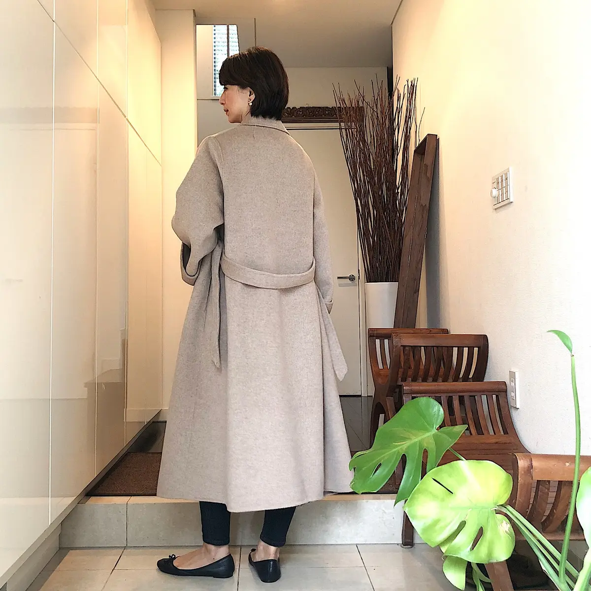 ミルクティーベージュのゆったりコートの画像_3