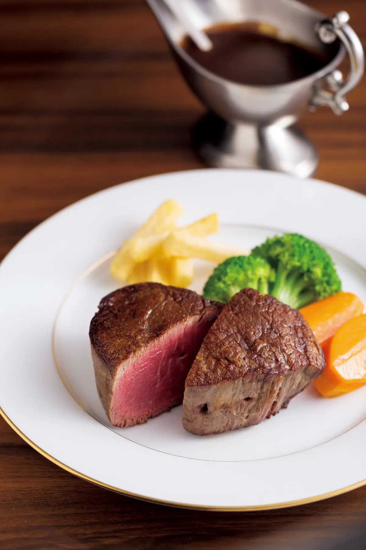 この肉を食べるために旅する！　美味肉に巡の画像_1