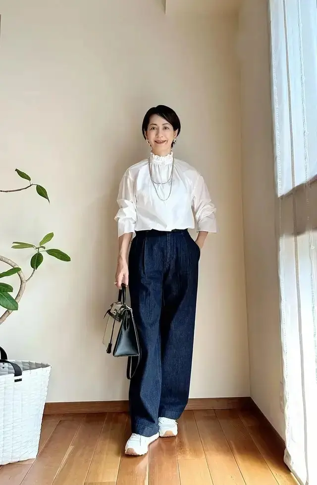 おしゃれな50代が着こなす「ユニクロ・GU」大人の秋コーデ