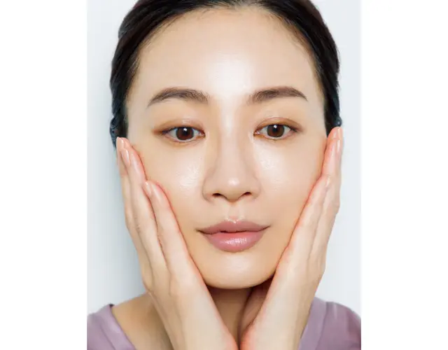 《4》手のひら全体でフィットさせる