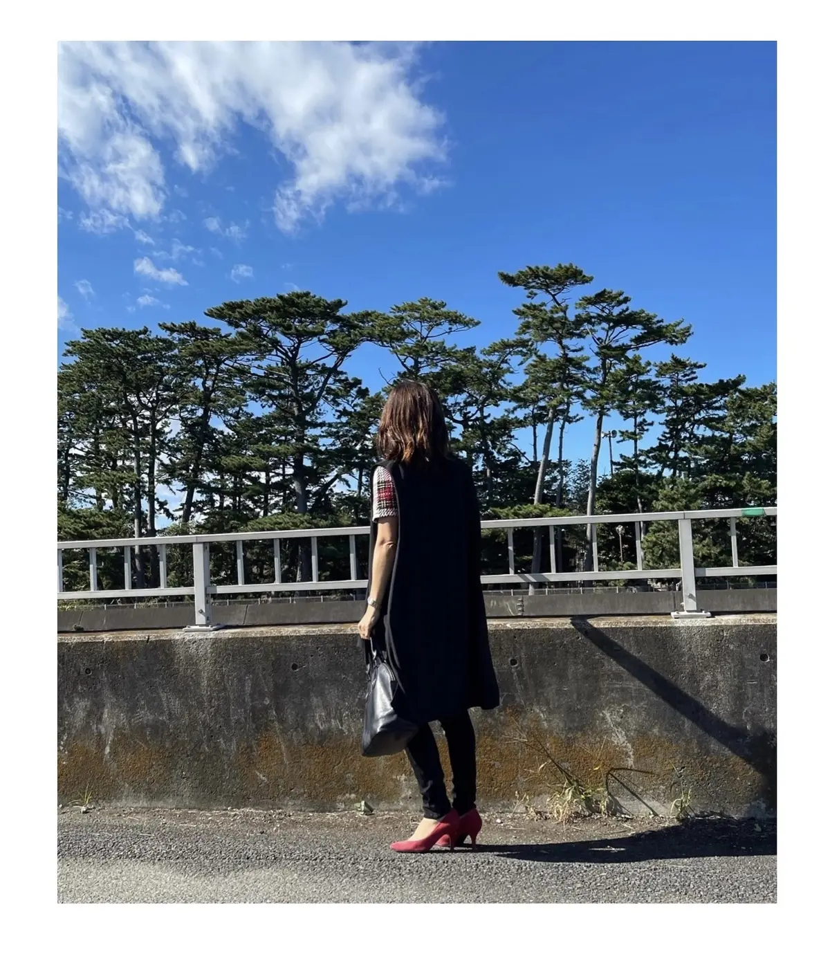 黒ジレ×赤コーデ♡の画像_4