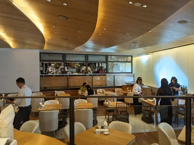 久しぶりの銀座♪できたてフレッシュチーズの画像_2