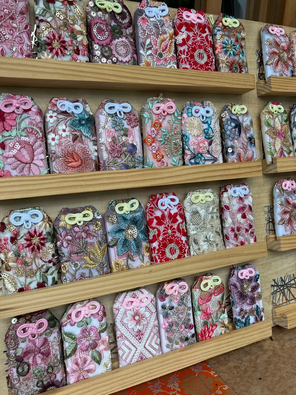 御朱印　法輪寺　切り絵御朱印　早稲田駅　お散歩　御朱印さんぽ　花手水　東京さんぽ　担々麺　岡山担々麺　定膳　EKUBODO Tokyo 早稲田