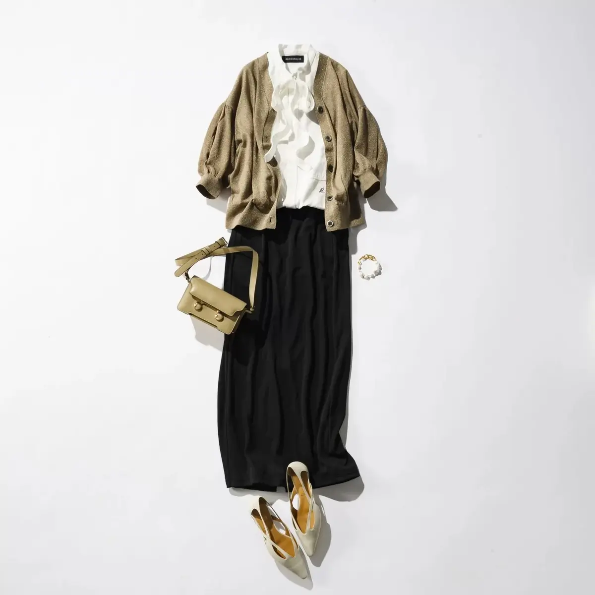 【残暑～秋・50代コーデ】黒ロングスカーの画像_5