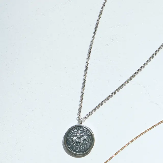 夏の着こなしのポイントに！アラフィーの「の画像_8