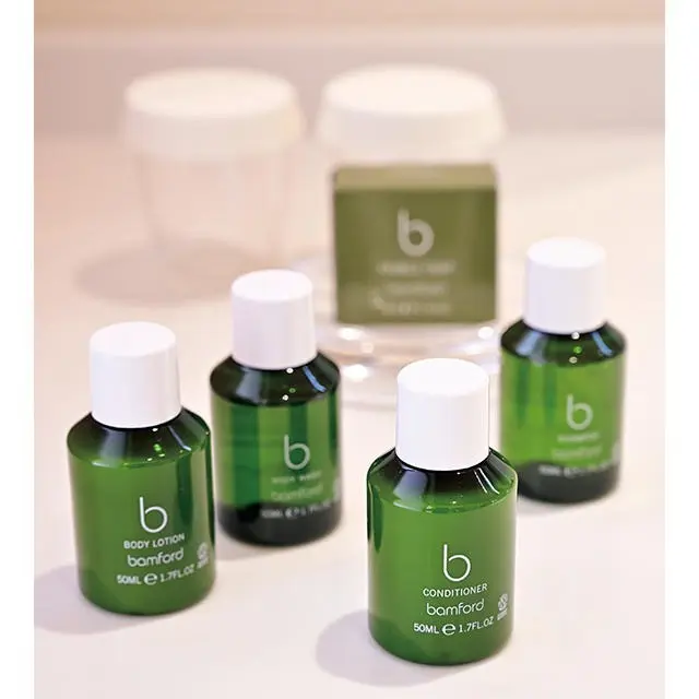 アメニティには、英国製オーガニックスパブランドのバンフォードを備える