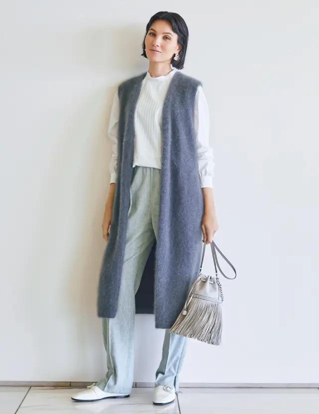 秋冬素材で旬のムードを演出　ニットジレ