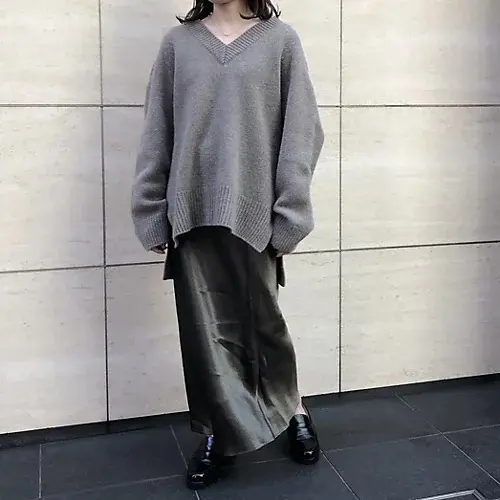 GALLARDAGALANTE×eclat Vネックニット ￥24,200