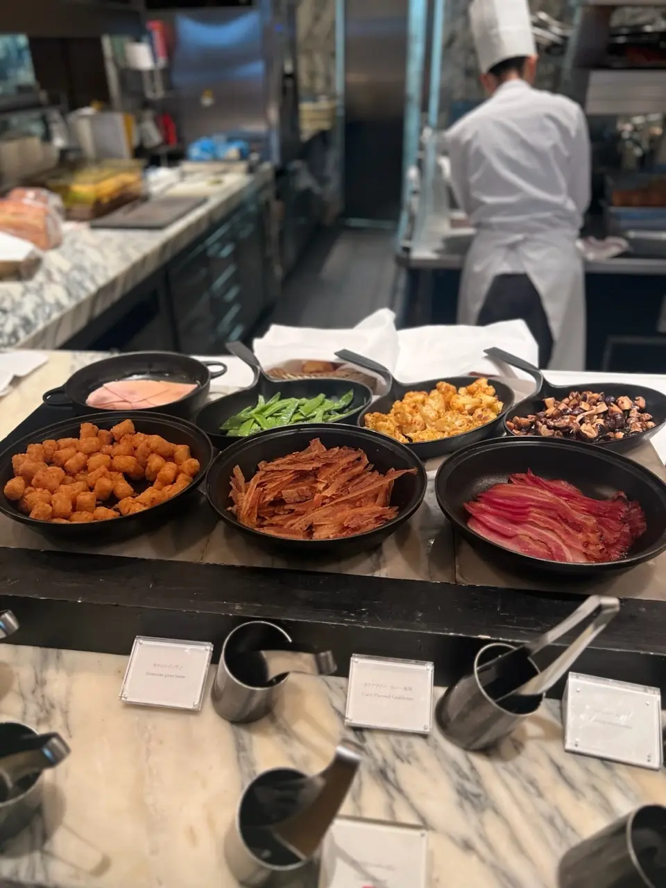 白を味方につけた冬コーデ@パレスホテル東の画像_10