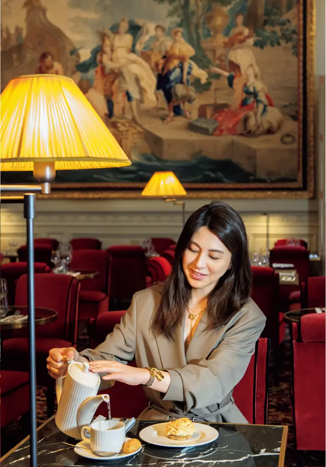 サロン・ド・テ「ル・ネリー」にて