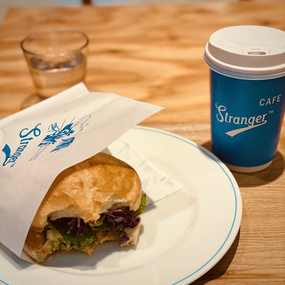 菊川ミニシアター『ストレンジャー』インスタグラム