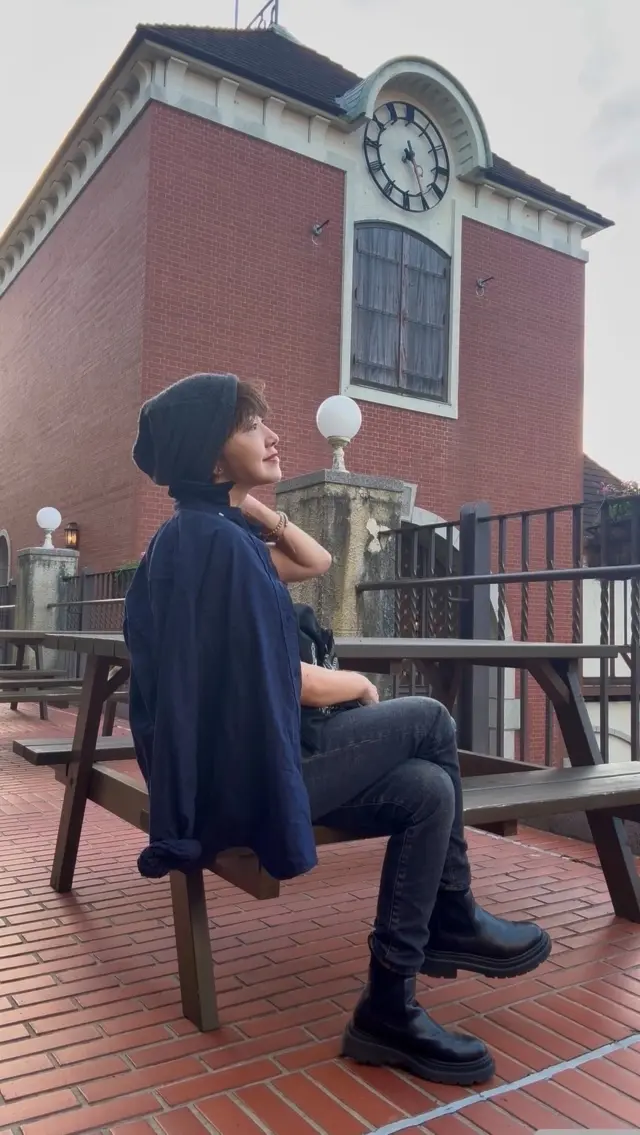 R13のブラックデニムで大人カジュアルコの画像_1