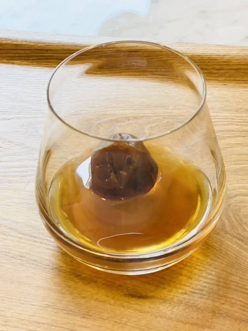 梅の実とシロップ