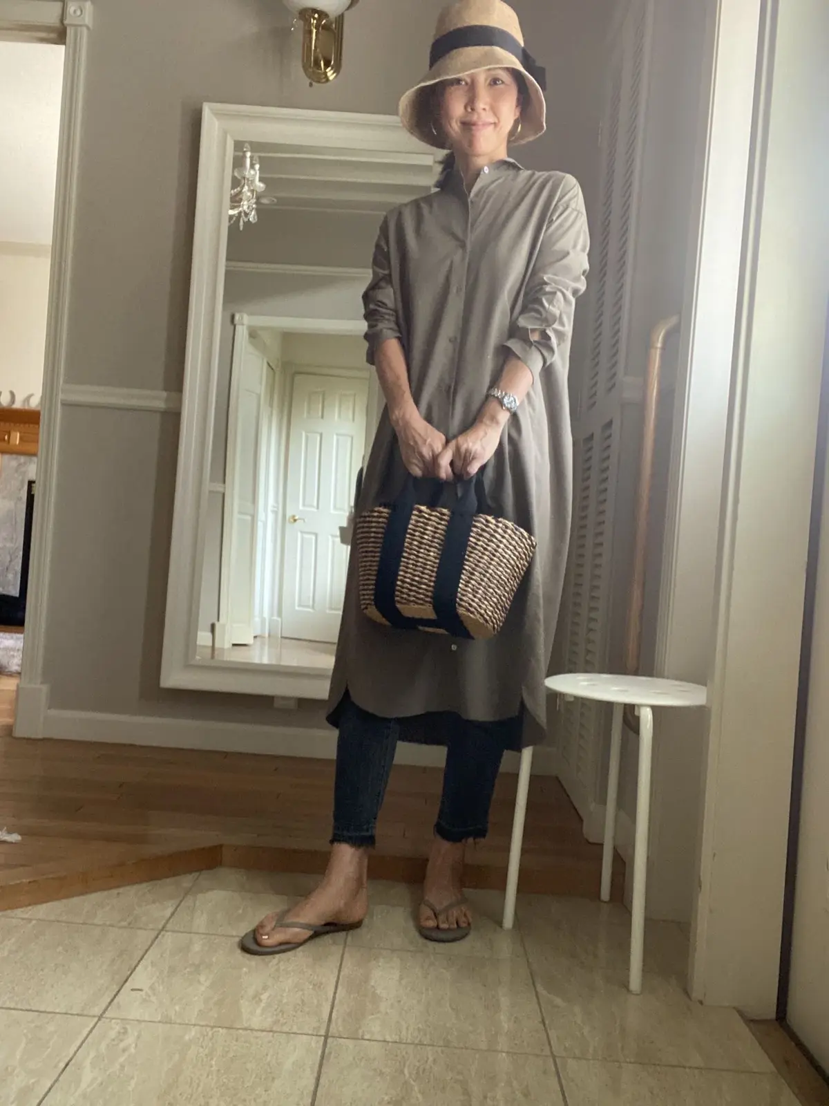 シャツワンピでご近所コーデの画像_1