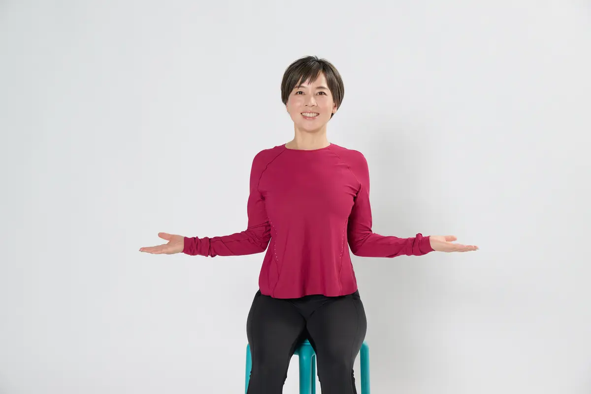 加齢とともに崩れがちな姿勢を整える！橋本の画像_1