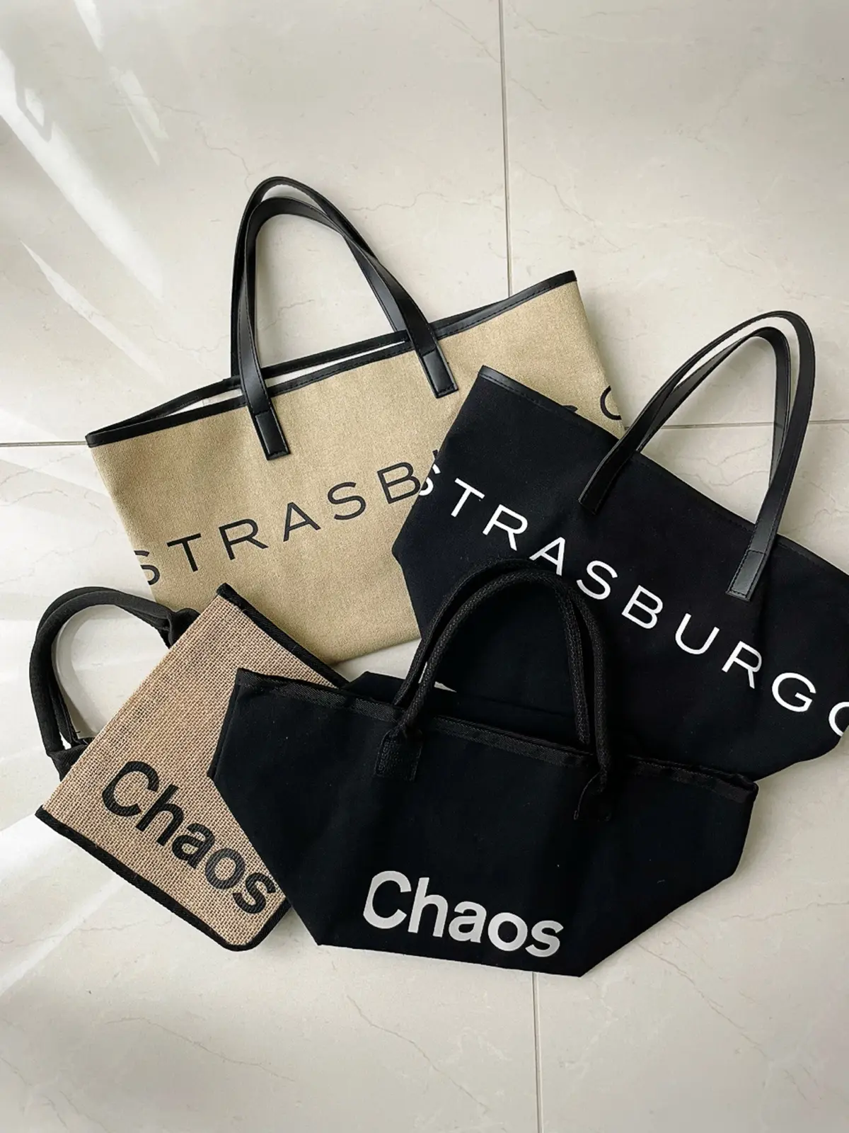 人気のシリーズ、エクラの黒トートの画像_1