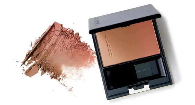 SUQQUのピュアカラー ブラッシュ 11 