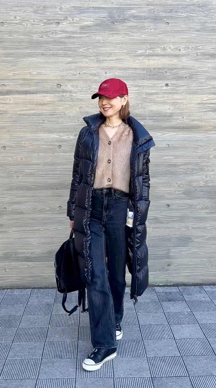 開運コーデ12 黒のダウンジャケットの垢の画像_9