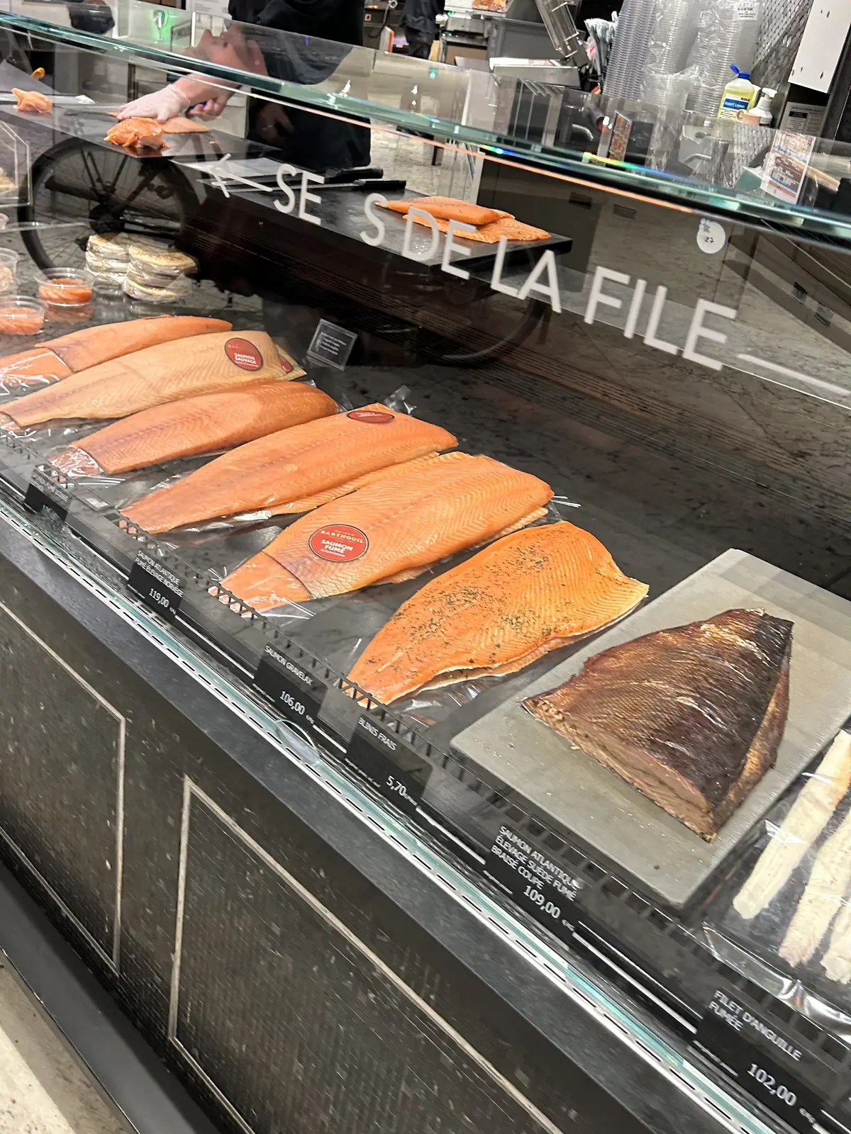 パリ　デパート　ボンマルシェ