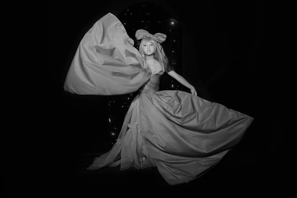 「A girl philosophy -ある少女の哲学」安珠 写真展「Ribbondress」