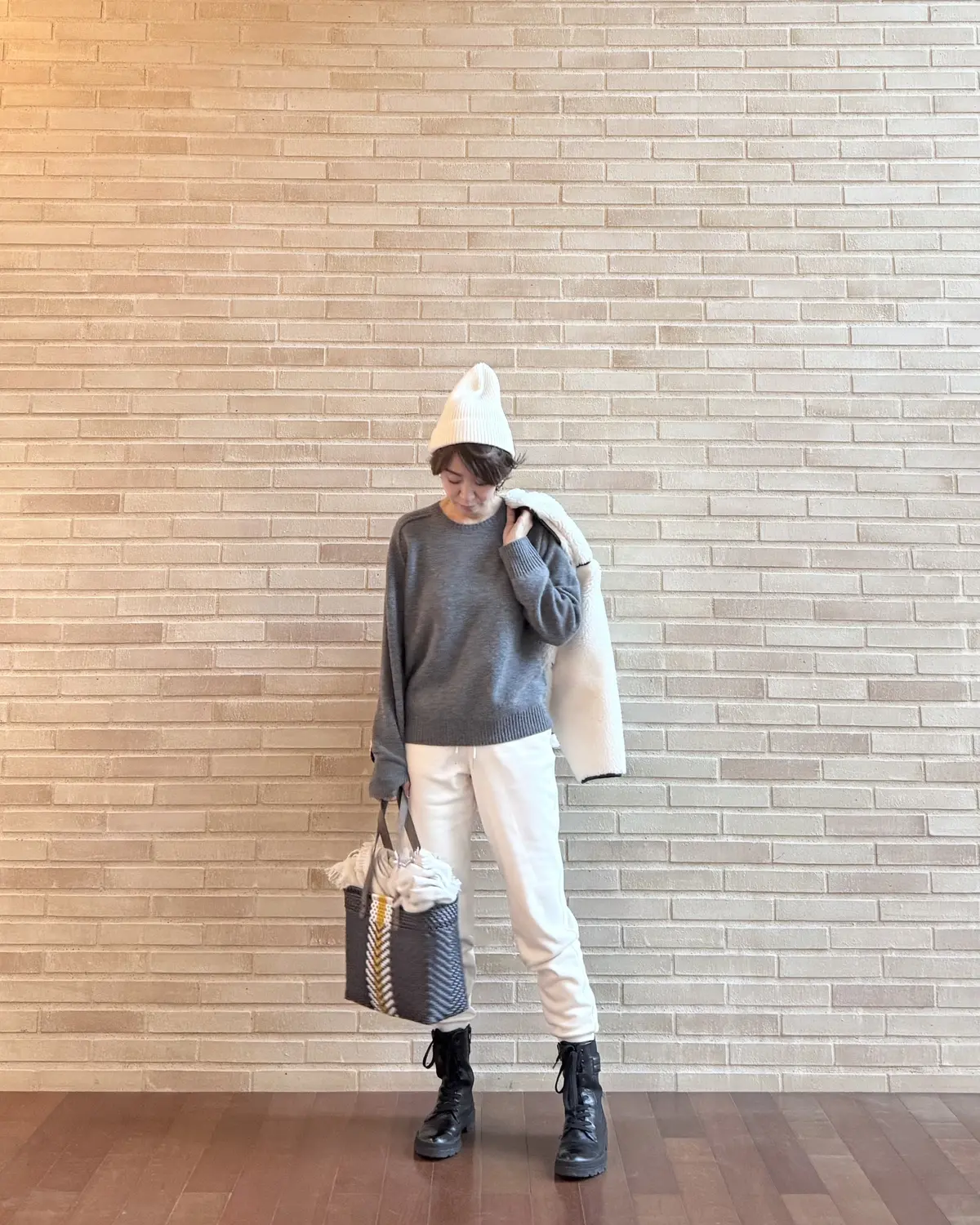ユニクロ暖パンコーデ🤍ホワイトの画像_2