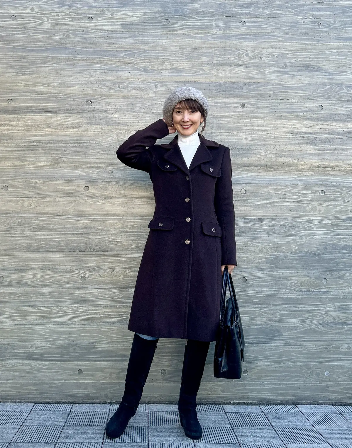 エクラ華組　エクラ　帽子コーデ　帽子　アラフィーコーデ　カジュアルコーデ　プラダ　プラダバッグ　50代コーデ　４０代コーデ