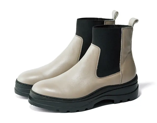 ペリーコ サニーのショートブーツ￥42,900