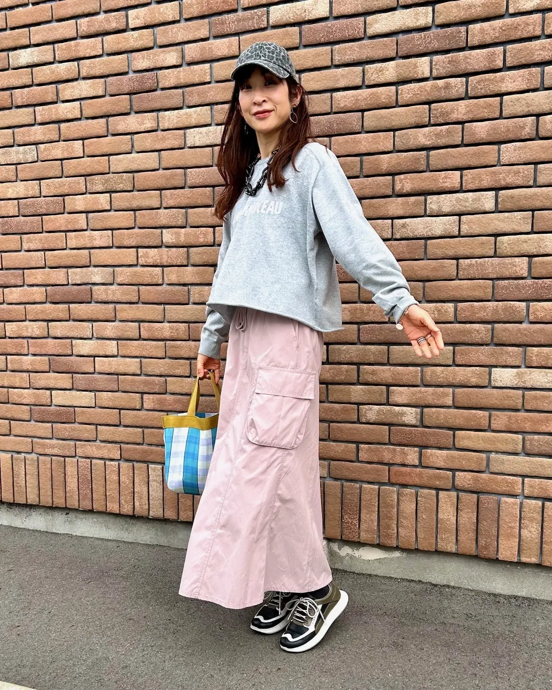 淡いピンクのGUスカートで春らしさを取りの画像_2