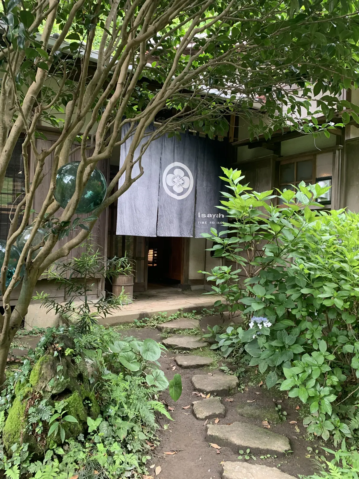 Isayah TIME AND SPACE入口