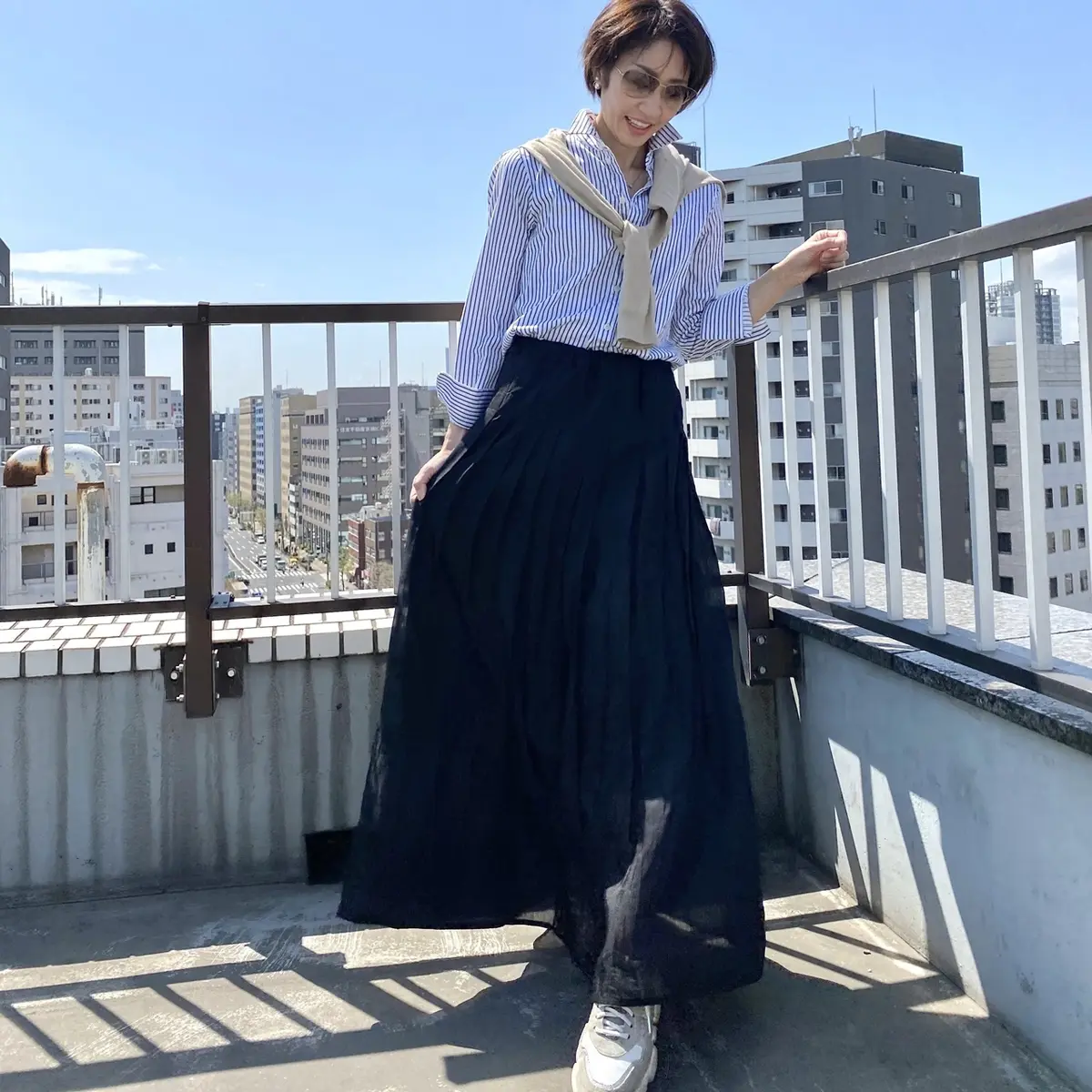 黒スカートコーデ③