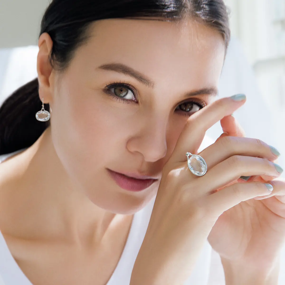 幻想的な透明感で輝くジョージ ジェンセンの画像_1