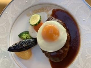 子どもは、やはりハンバーグが大好き❤