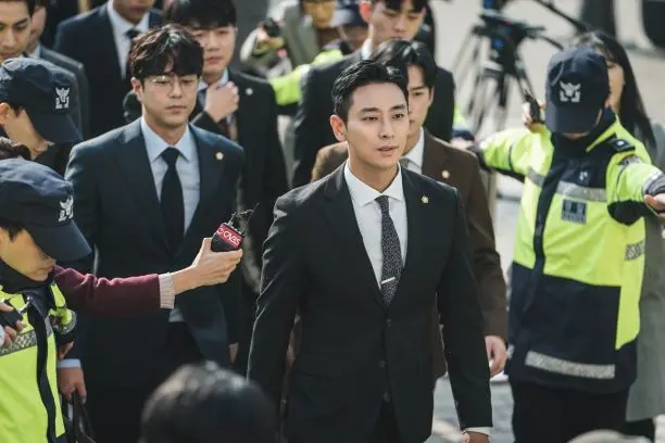 ハイエナのチュ・ジフン