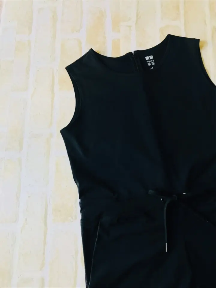 ユニクロ　セオリー　ジャンプスーツ　サロペット