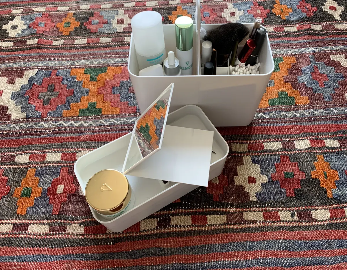 like-it　持ち運びができるメイクボックス